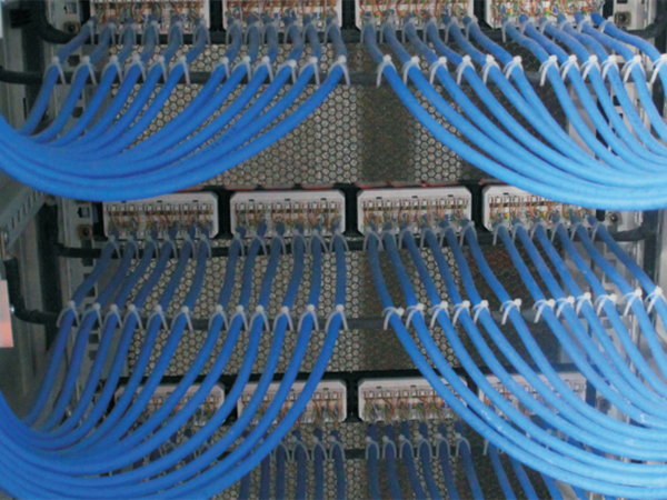 机柜布线案例